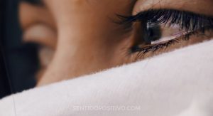 7 razones por las que llorar significa que eres fuerte